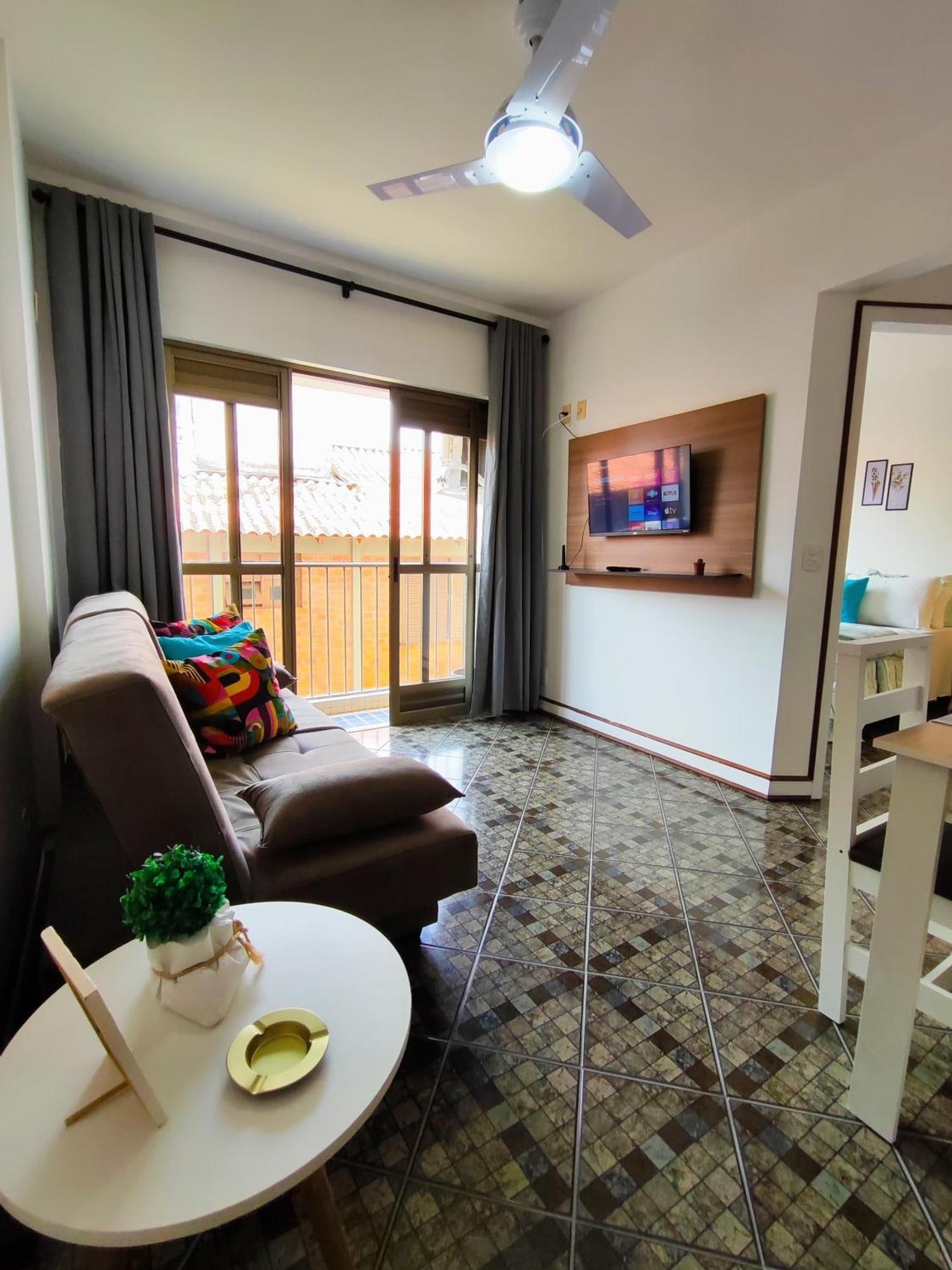 Lexus Beira Mar - Apartamentos Флорианополис Экстерьер фото